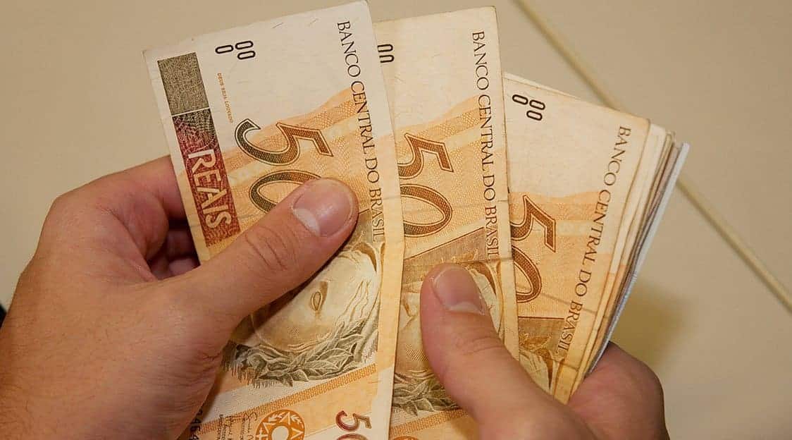 motivos para antecipar o 13° salário