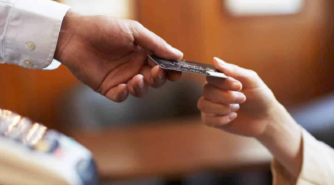 Confira 5 dicas para fugir do rotativo do cartão de crédito