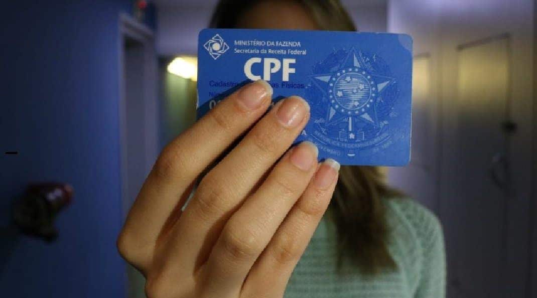 emprestar seu nome