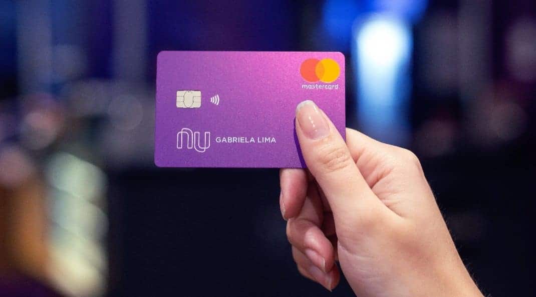 Nubank desmente boato nas redes sociais sobre patrocínio do Botafogo