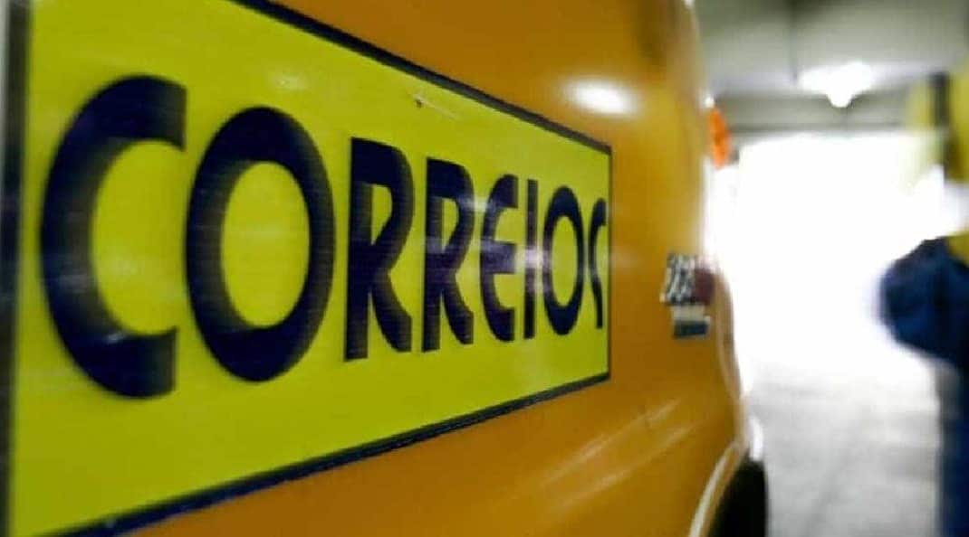 Correios voltam para a mira da privatização pelo governo Bolsonaro