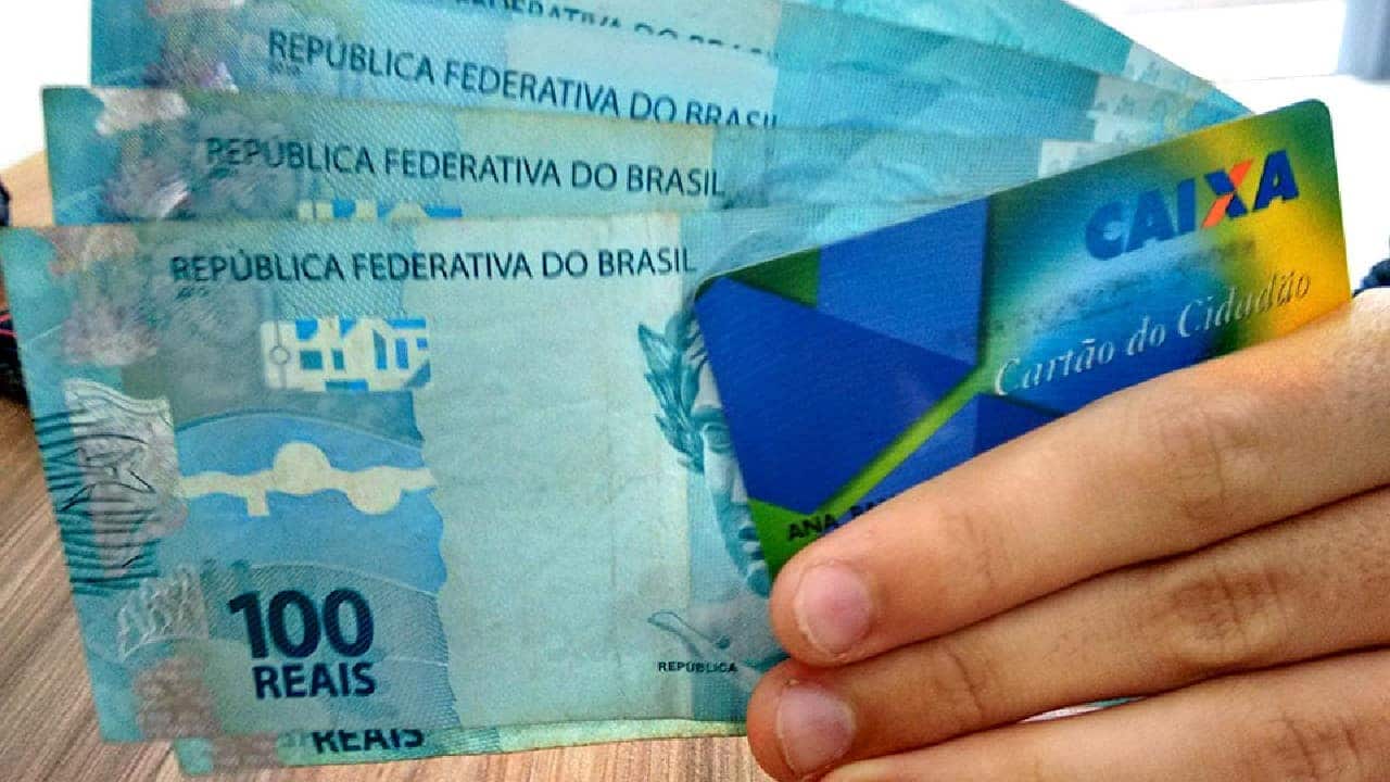 Você pode perder o abono salarial e nem sabe, nova regra vai atingir mais da metade dos trabalhadores