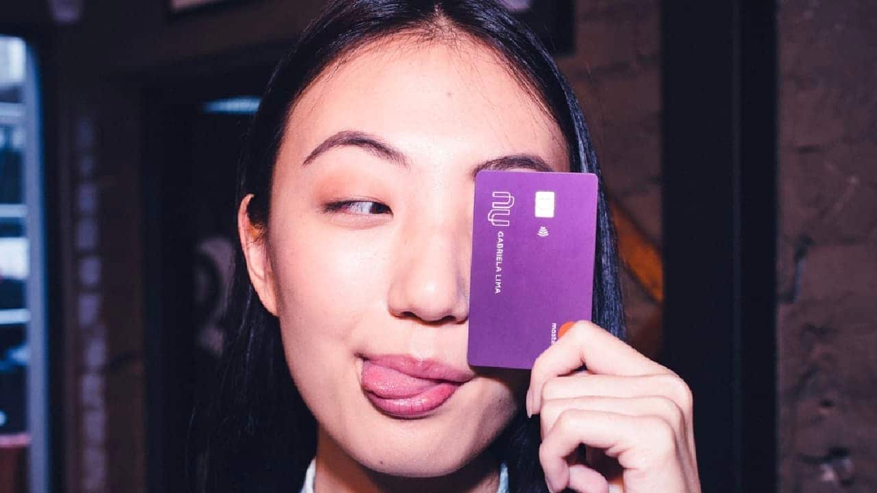 Nubank esclarece supostas aprovações em massa com link de convite da NuConta