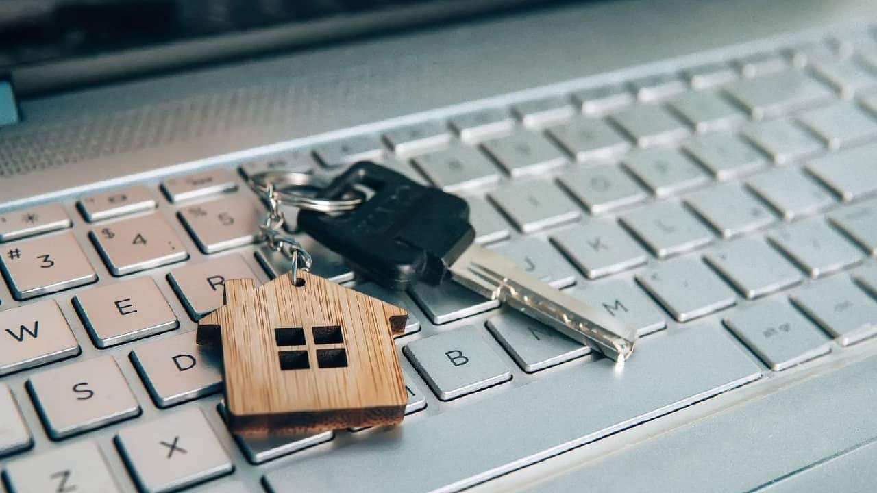 Aluguel online ou imobiliária: afinal, qual é a melhor opção?