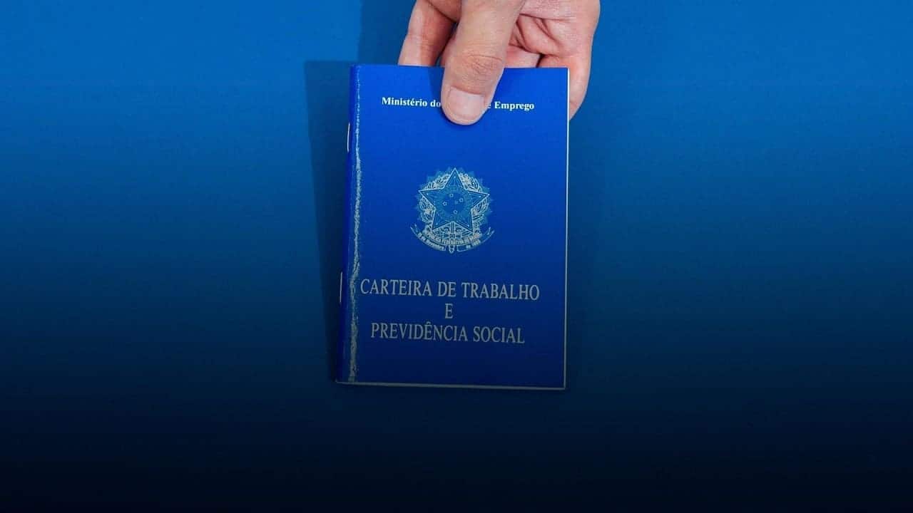 Saiba como habilitar a carteira de trabalho digital somente com seu CPF