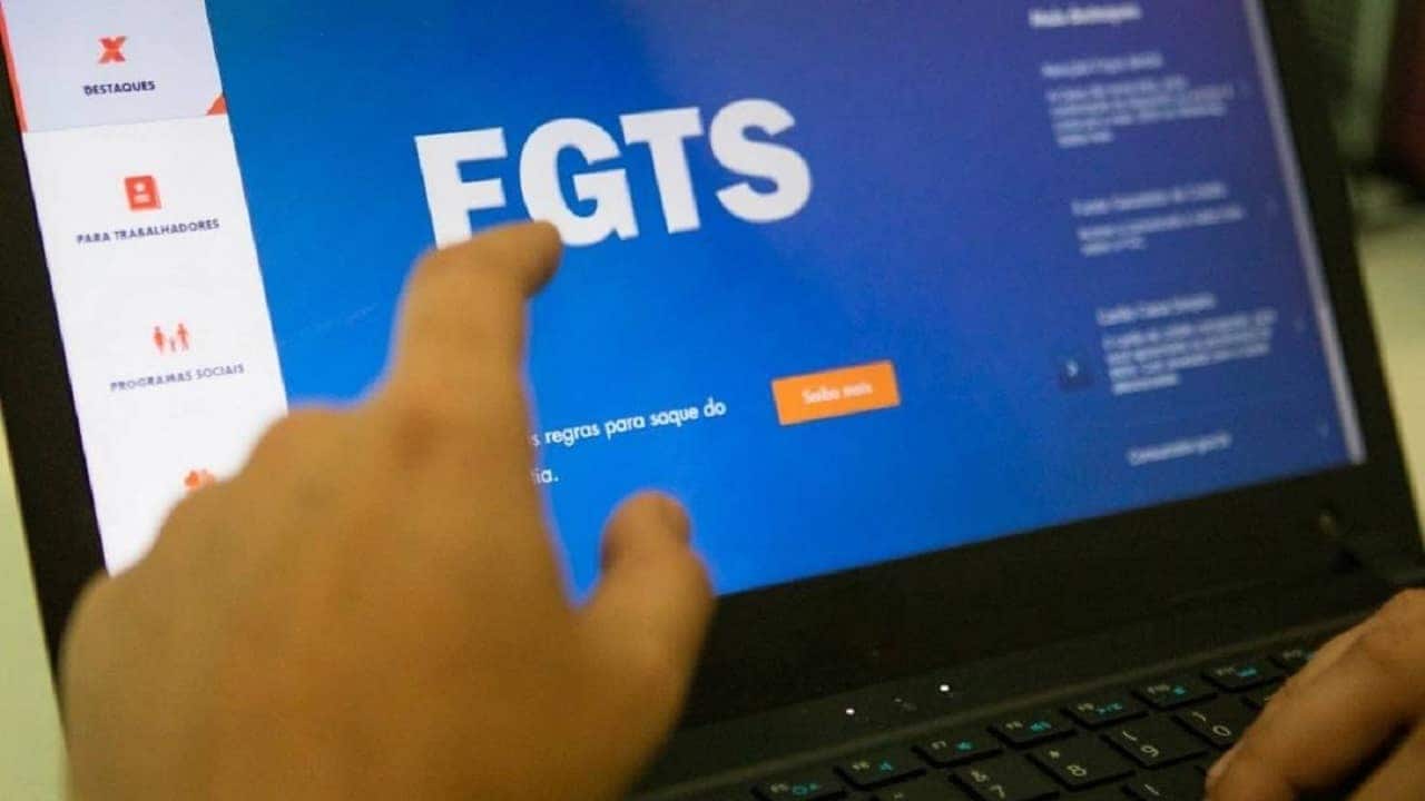 Caixa vai isentar tarifa de TED para saques do FGTS
