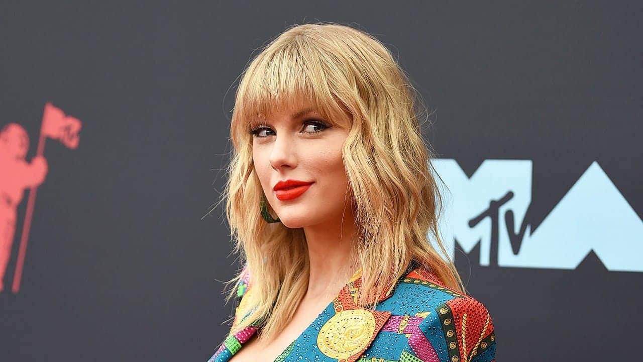 Taylor Swift terá show extra, e clientes C6 Bank têm direito à pré-venda exclusiva