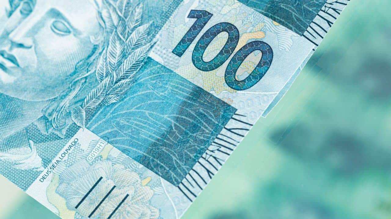 Dinheiro em papel moeda