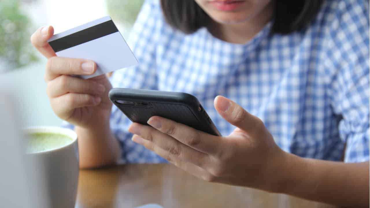 dívida no cartão de crédito