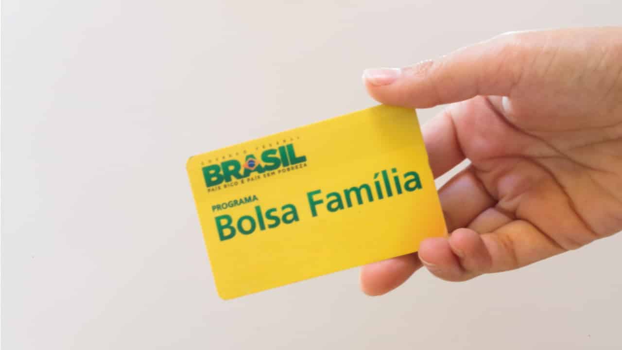 Ipea sugere reajuste do Bolsa Família