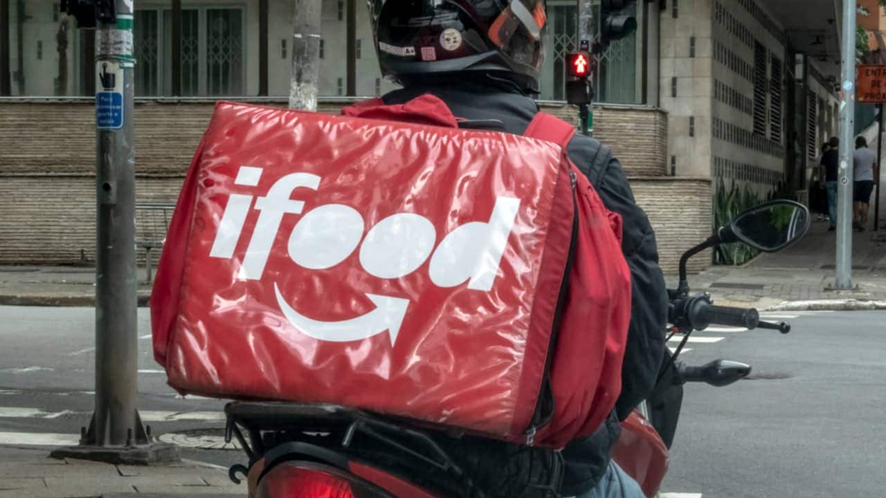 iFood aumenta taxa de entrega