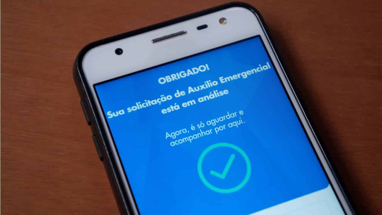 Auxilio Emergencial em analise