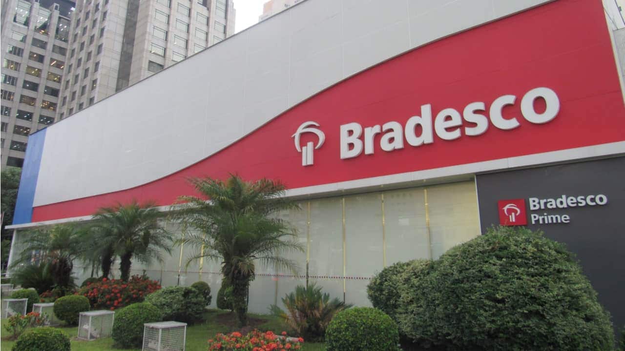 Bradesco multado