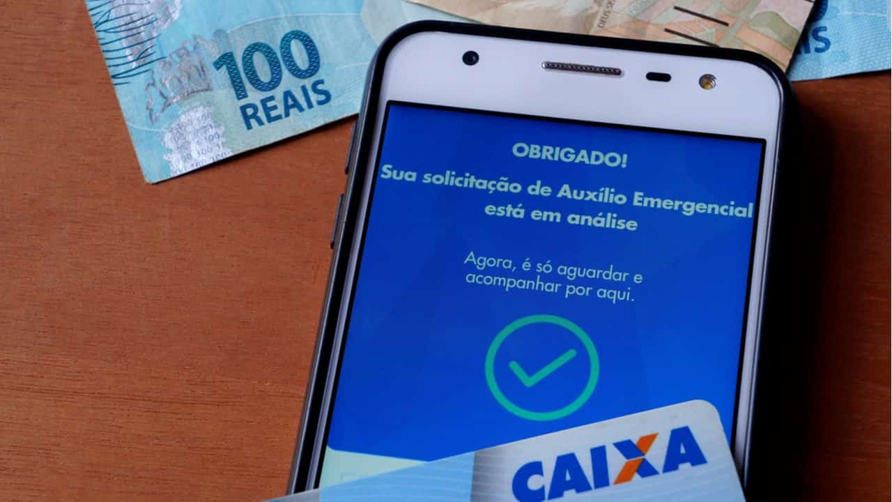 solicitaram Auxilio Emergencial