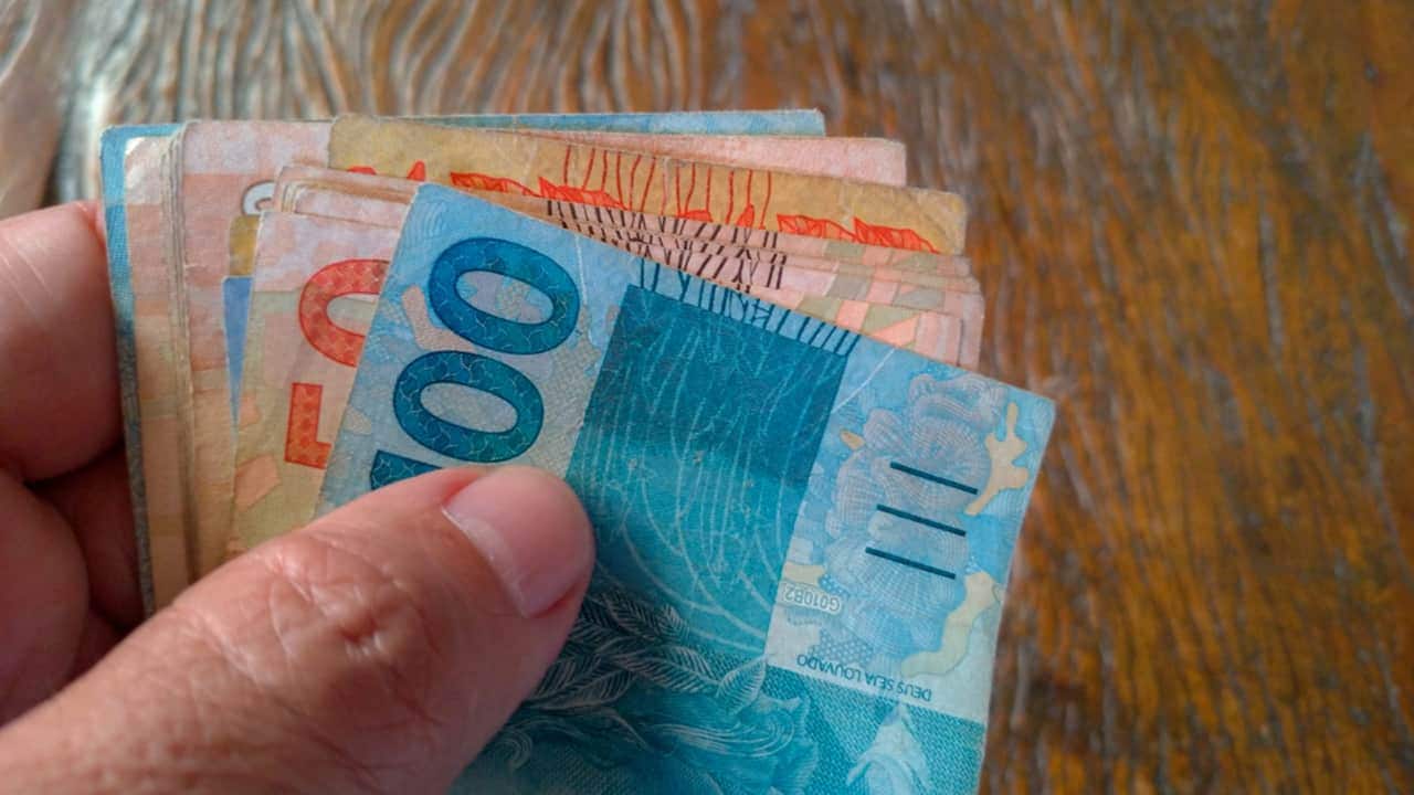 sacar 1ª parcela do auxílio