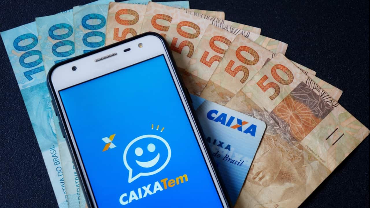 Caixa cobra saque
