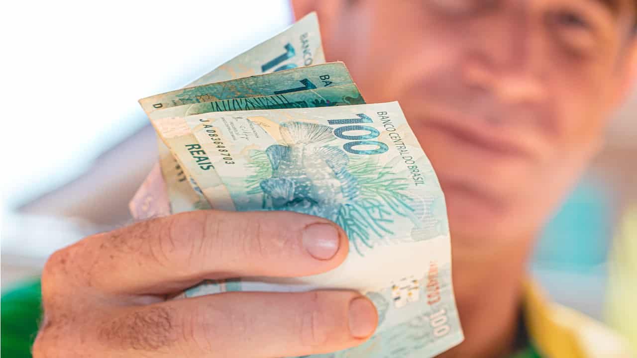 mesario voluntario perde auxilio