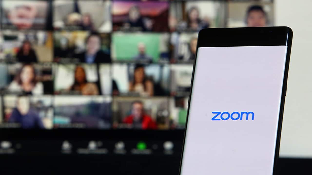 Zoom abre 2 mil vagas