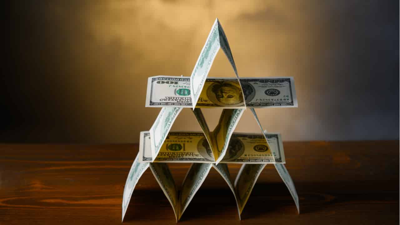 pirâmide financeira