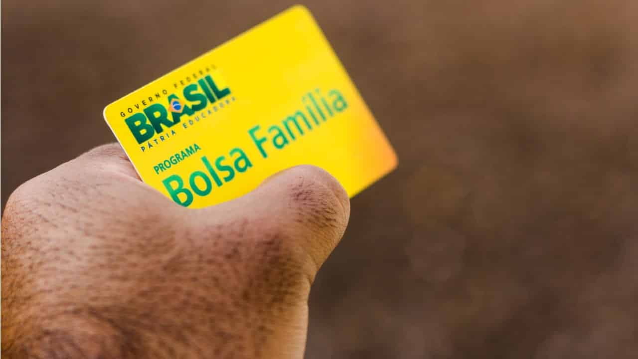 cancelamento do Bolsa Família em 2021