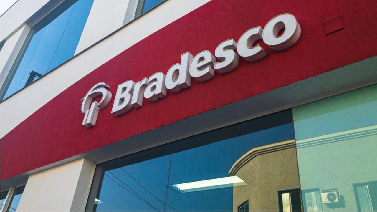 Bradesco retomada aos escritórios