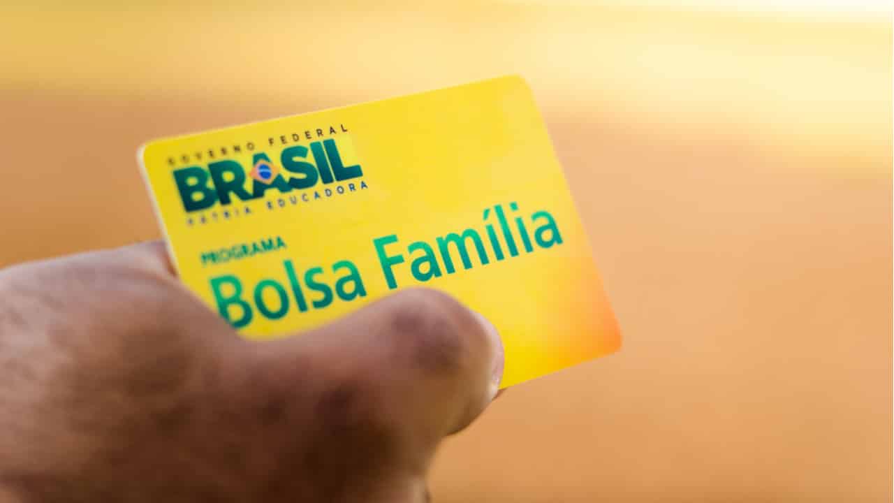 Imagem do cartão do Bolsa Família