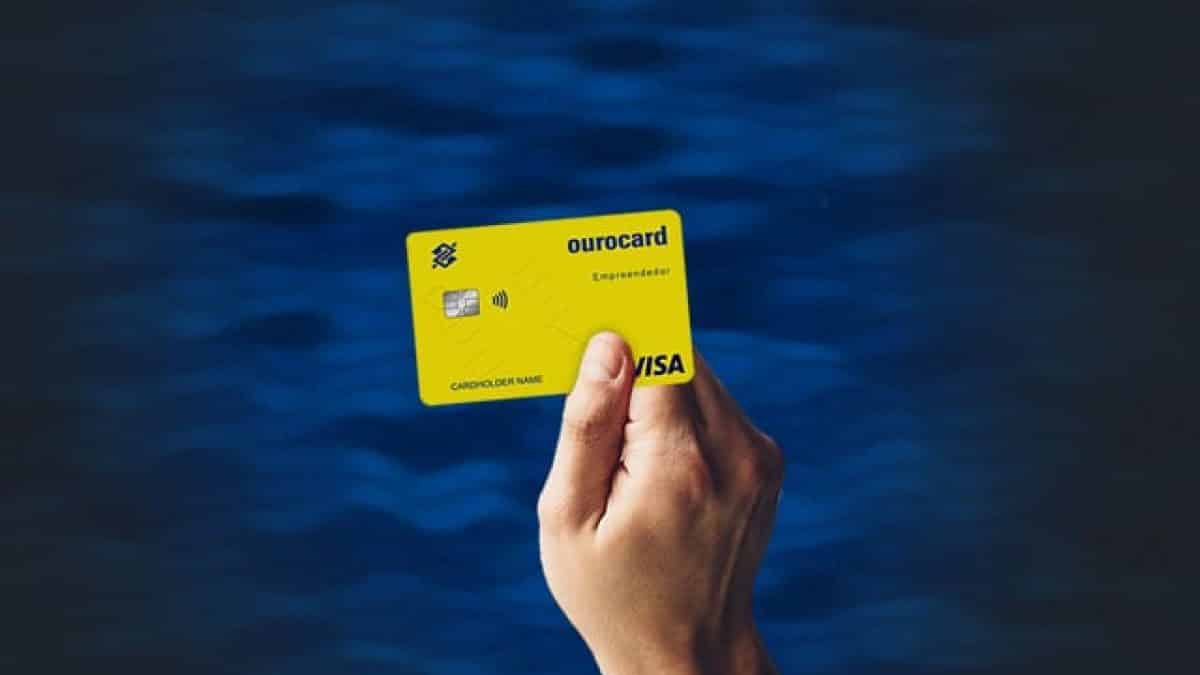 Saiba como ganhar 50% de cashback com Ourocard Visa e Apple Pay