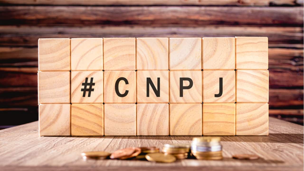 placa escrito "cnpj"