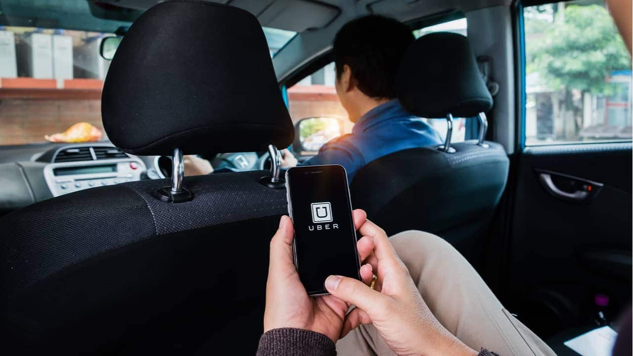 Uber: passageiro que pagar em dinheiro terá que tirar selfie para pedir corrida