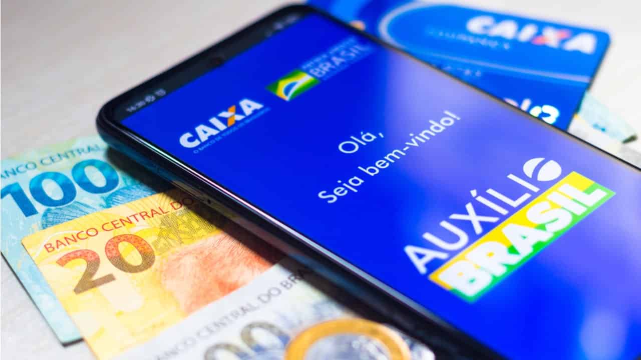 auxílio Brasil