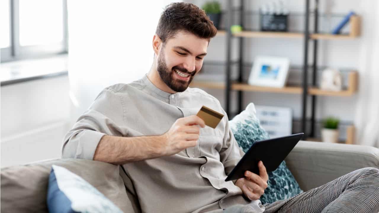 cartão Itaú desconto anuidade