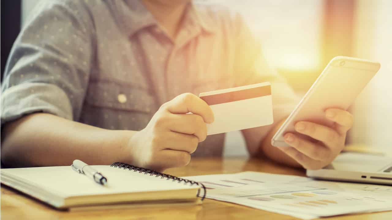 poupança com cartão de crédito