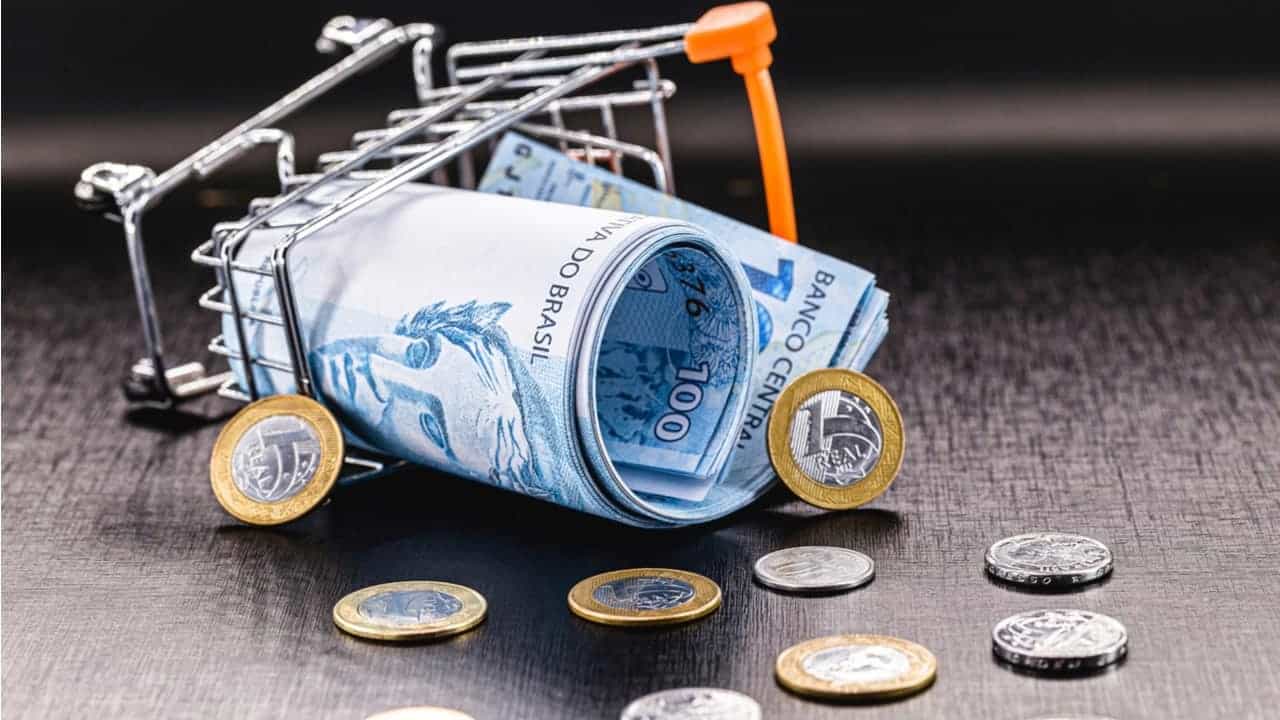 75% dos brasileiros culpam governo Bolsonaro por aumento da inflação