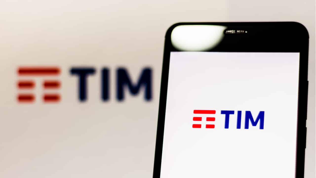 Migração de cliente da Oi para a Tim começa em junho