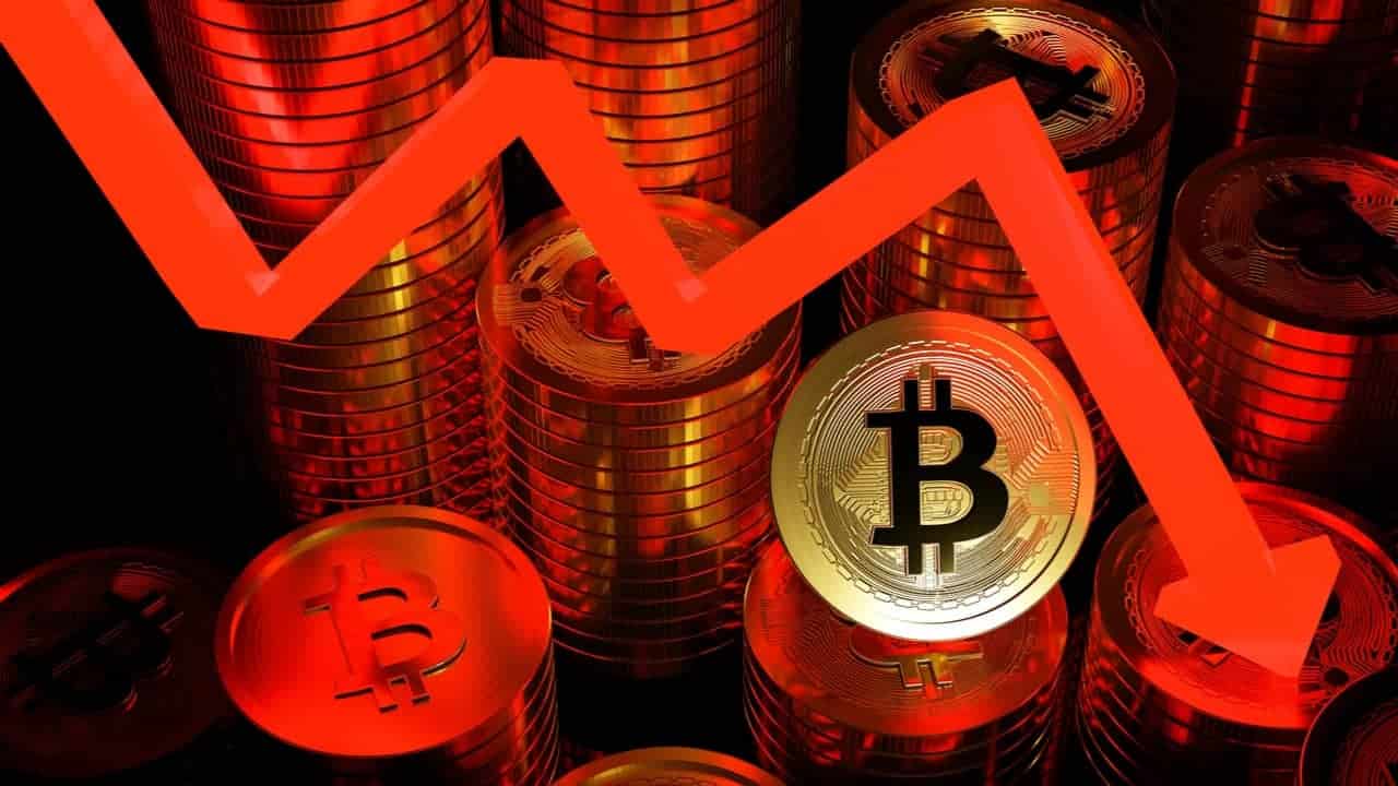 País que tem o Bitcoin como moeda oficial vê a população em choque
