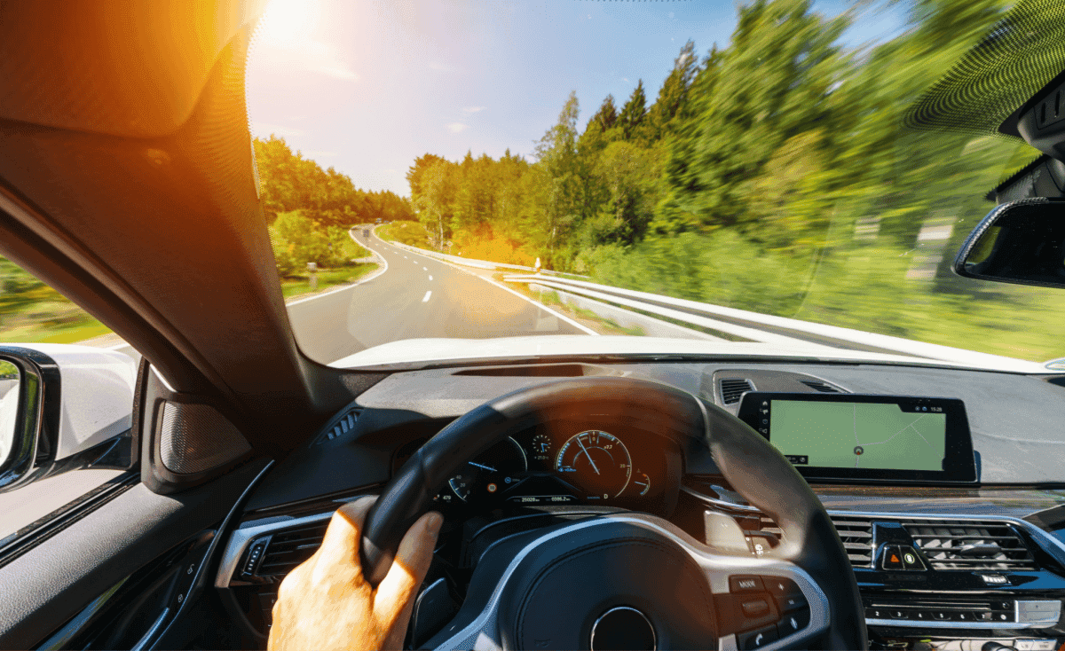 Como funciona o carro movido a sol?