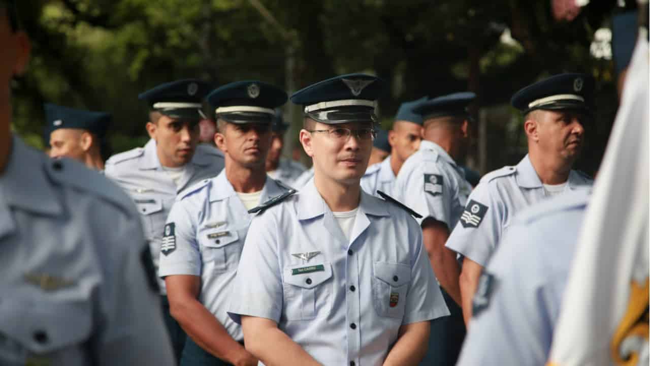 homens da Força Aérea Brasileira FAB