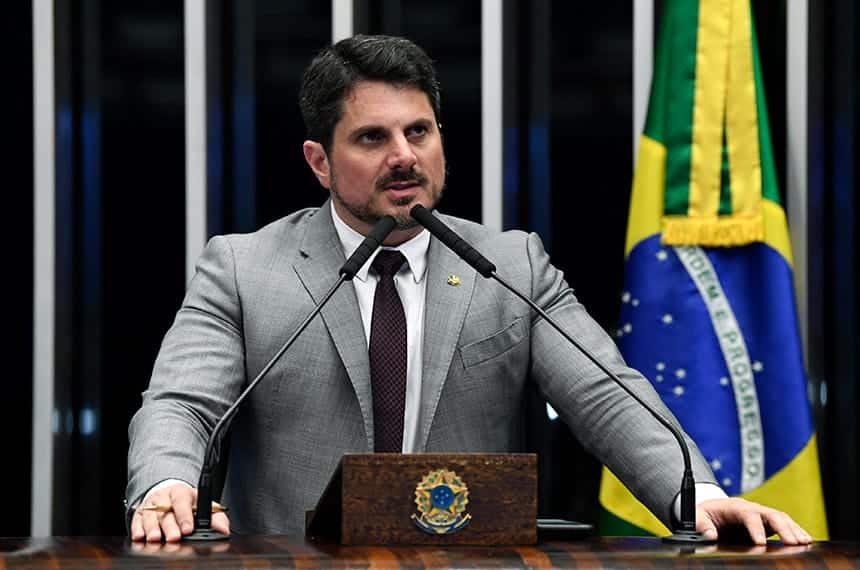 Senador Marcos do Val (Podemos-ES) no Plenário do Senado