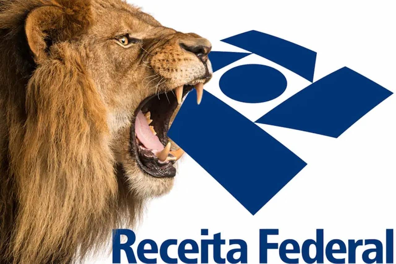 Leão de boca aberta e logo e nome da Receita Federal
