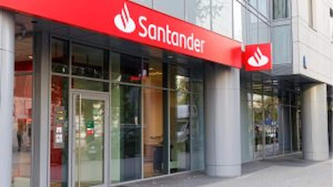 Fachada do Banco Santander