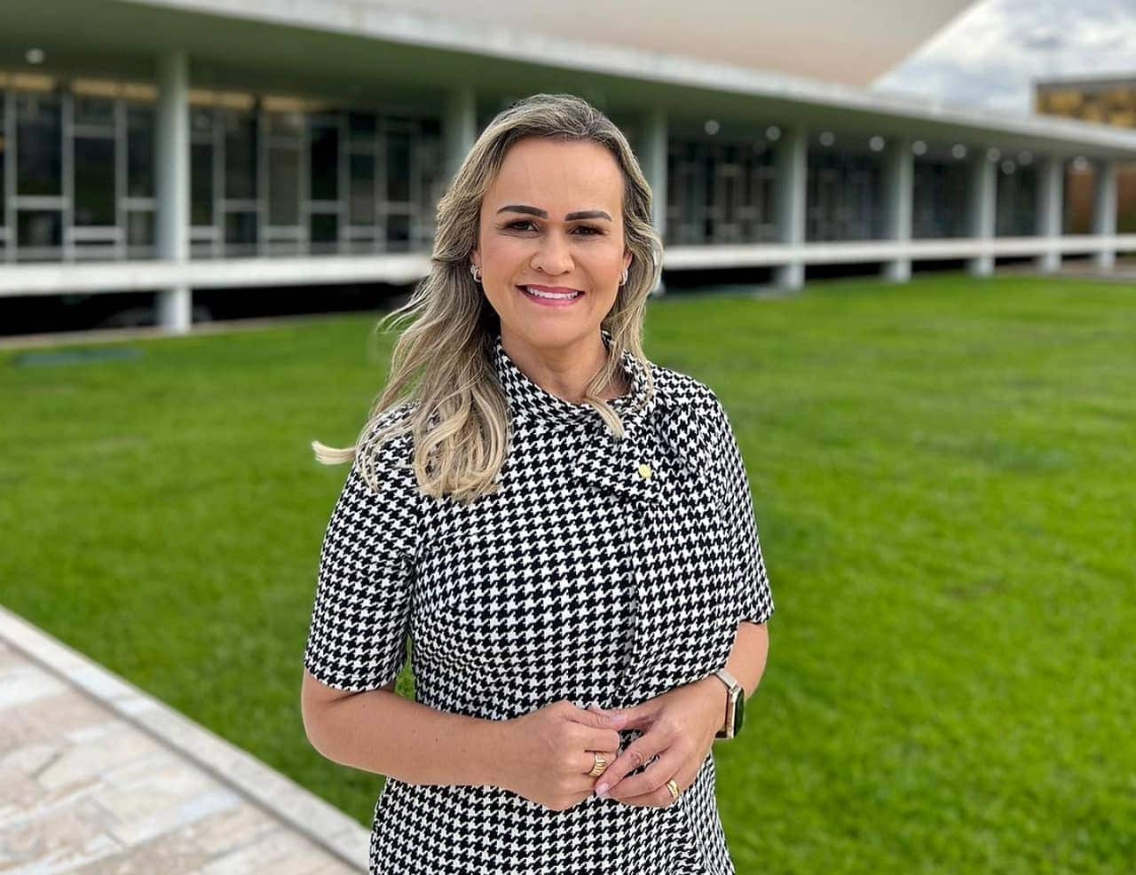 Daniela Carneiro, Ministra do Turismo, na Câmara dos Deputados