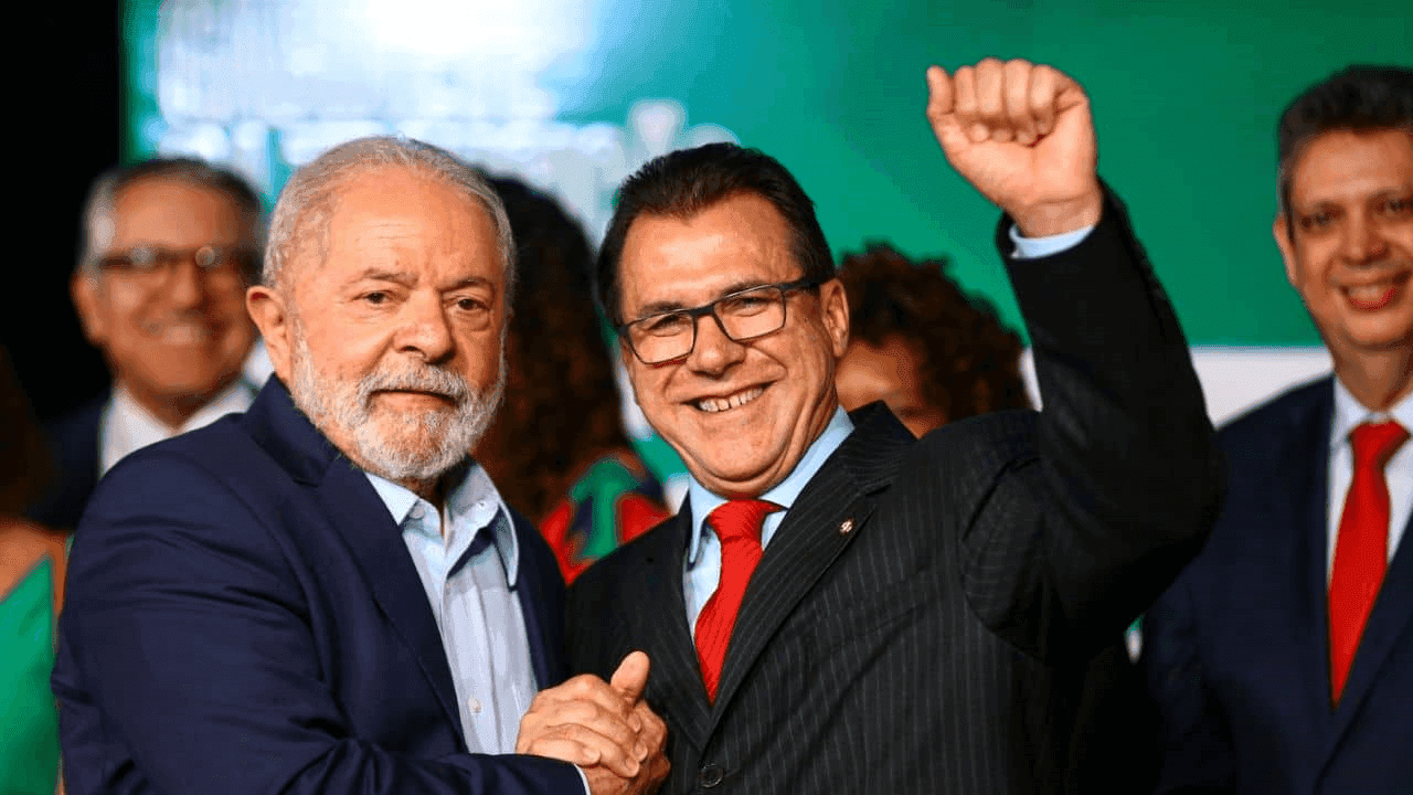 Imagem de ministro Luiz Marinho e o presidente Lula (PT)