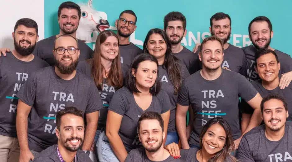 foto mostrando integrantes da fintech Transfeera