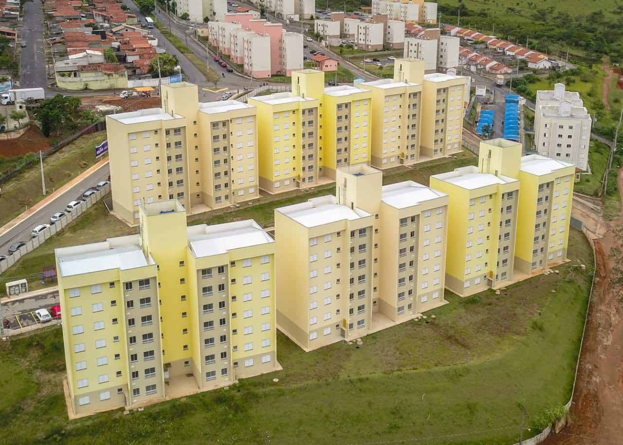 6 prédios amarelos do CDHU