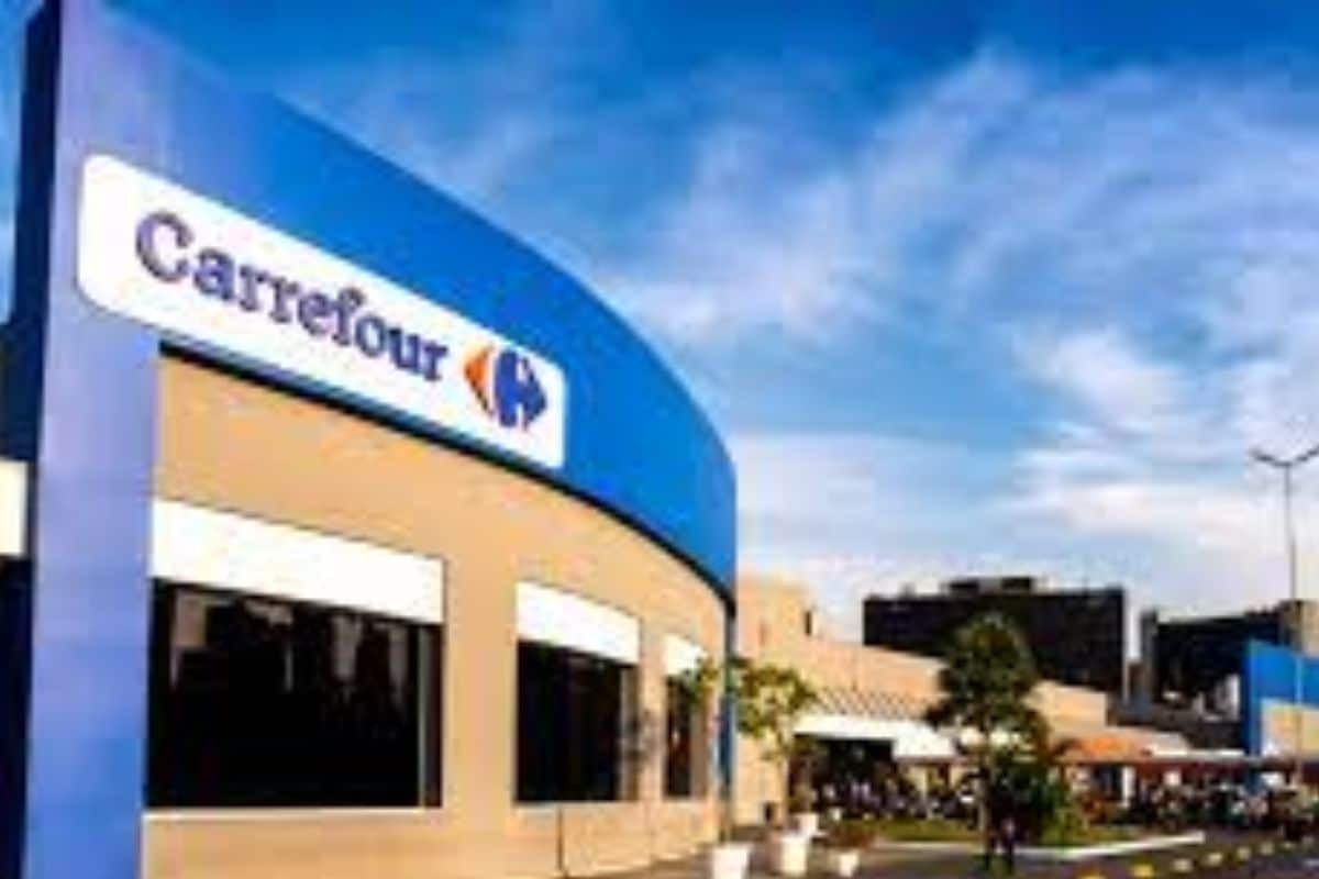 Fachada do Carrefour