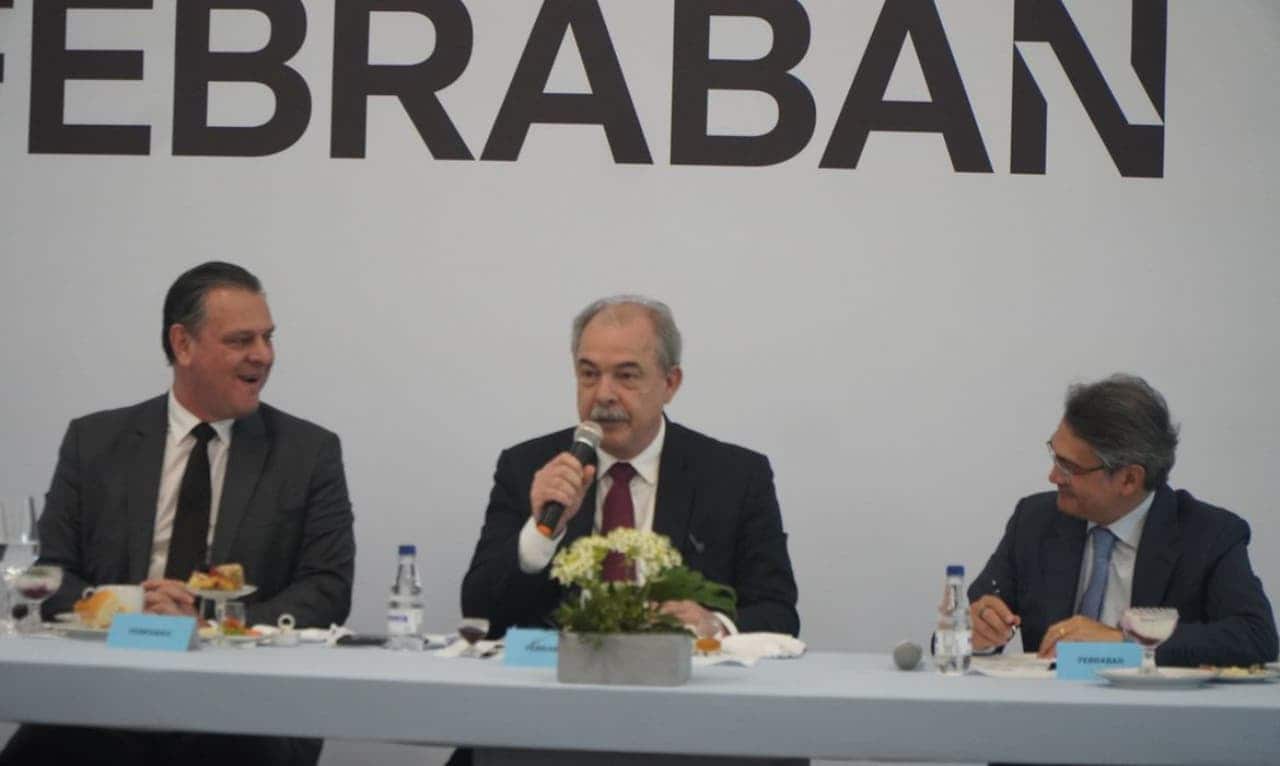 Presidente do BNDES, Aloizio Mercadante, fala na Febraban