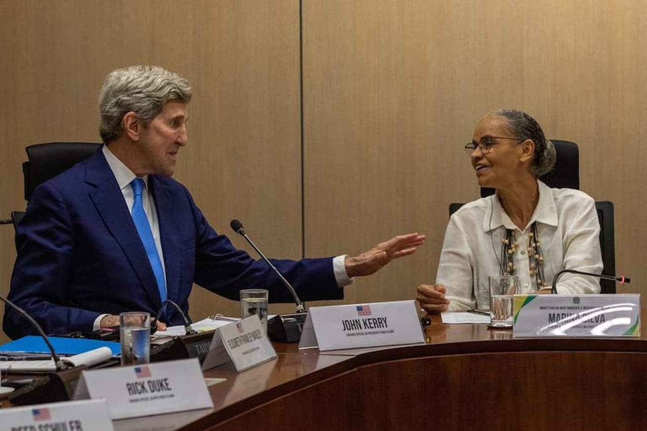John Kerry e Marina Silva em reunião sobre meio ambiente