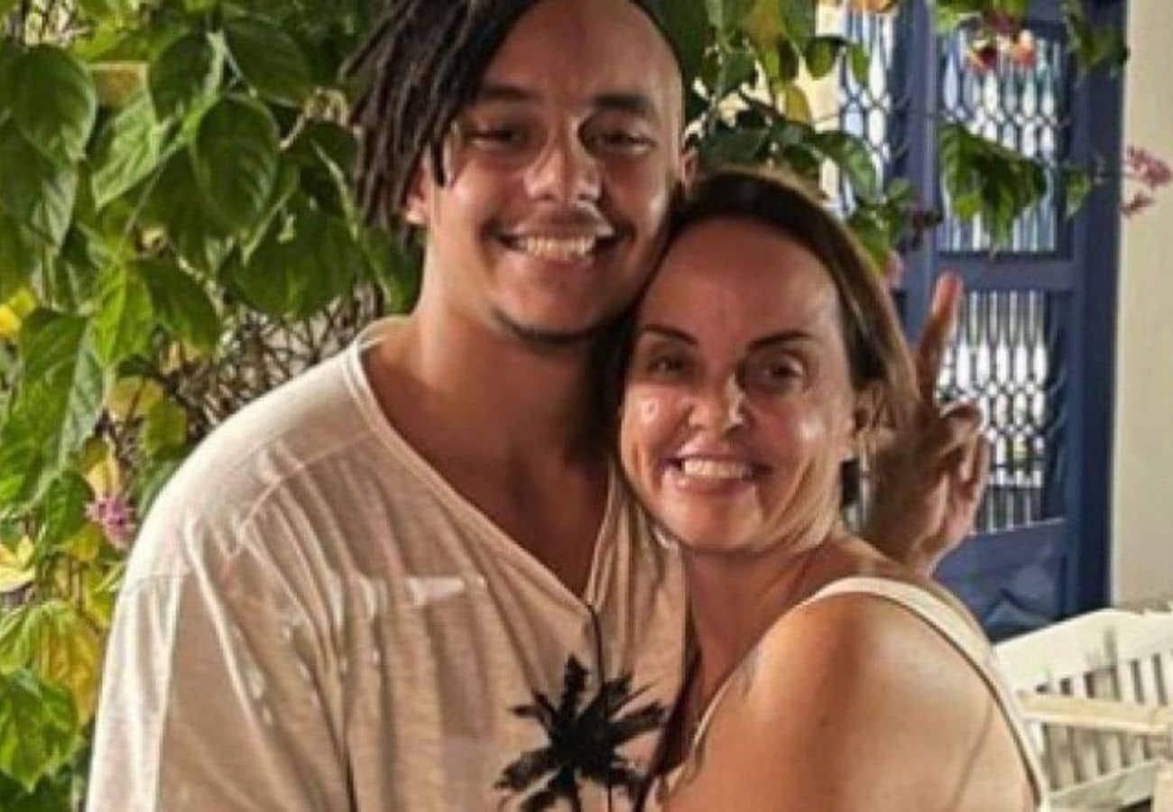 neto de Lula João Gabriel com a mãe Lurian