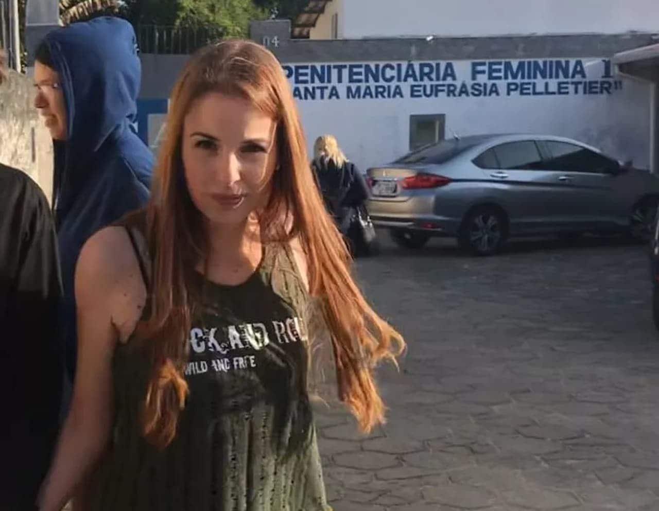 Suzane von Richthofen em saída da prisão