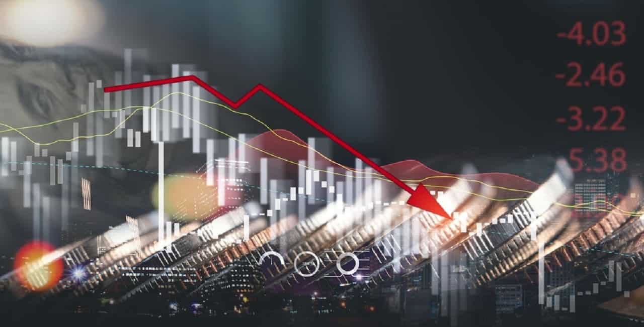 Ilustração de um gráfico em seta para baixo e, ao fundo, moedas.